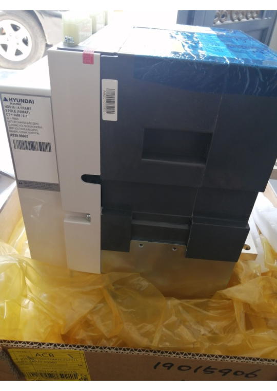 ACB HYUNDAI 3P 1600A 65kA loại cố định ( HGS16A3HM0C0S051L )