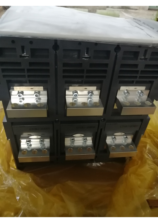 ACB HYUNDAI 3P 2000A 85kA loại cố định ( HGS20B3HM0C0S051M )