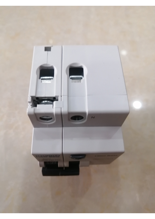 RCBO HYUNDAI 1P+N 20A 30mA 6kA ( HRO63M )