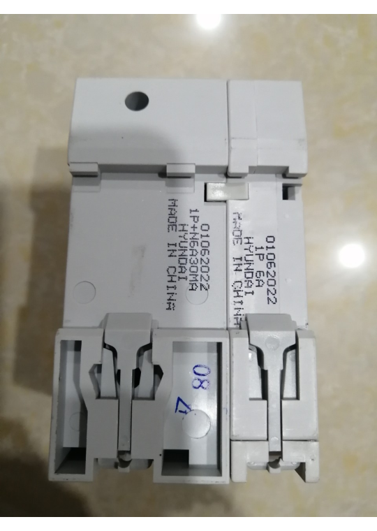 RCBO HYUNDAI 1P+N 6A 30mA 6kA ( HRO63M )