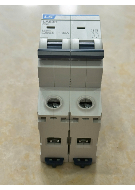 MCB LS LA63H 2P 32A 10kA