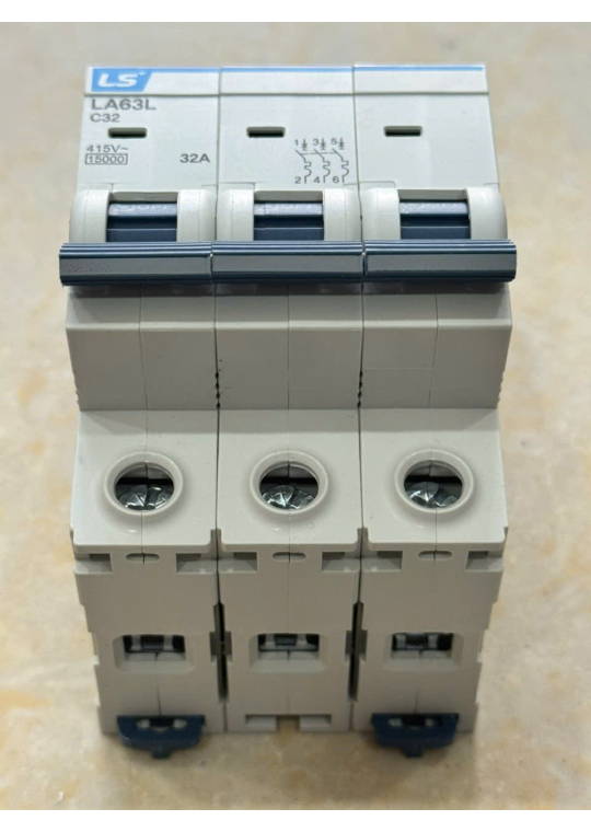 MCB LS LA63L 3P 32A 25kA