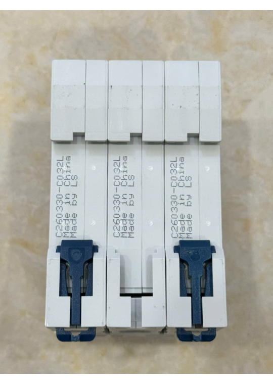 MCB LS LA63L 3P 32A 25kA