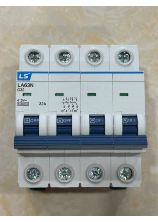 MCB LS 4P 32A 6kA ( LA63N )