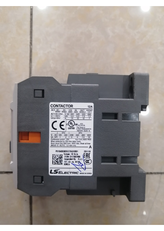 CONTACTOR LS 3P 12A ( MC-12a )