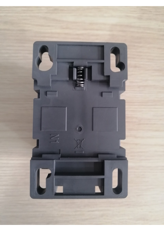 CONTACTOR LS 3P 6A ( MC-6a )