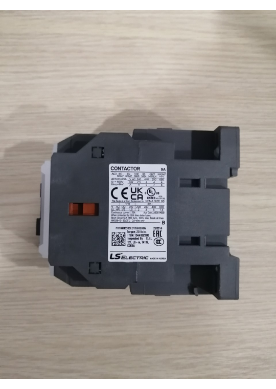 CONTACTOR LS 3P 9A ( MC-9b )