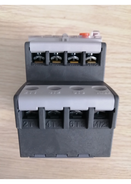 Rơ le nhiệt LS 3P 2.5-4A ( MT-12 )