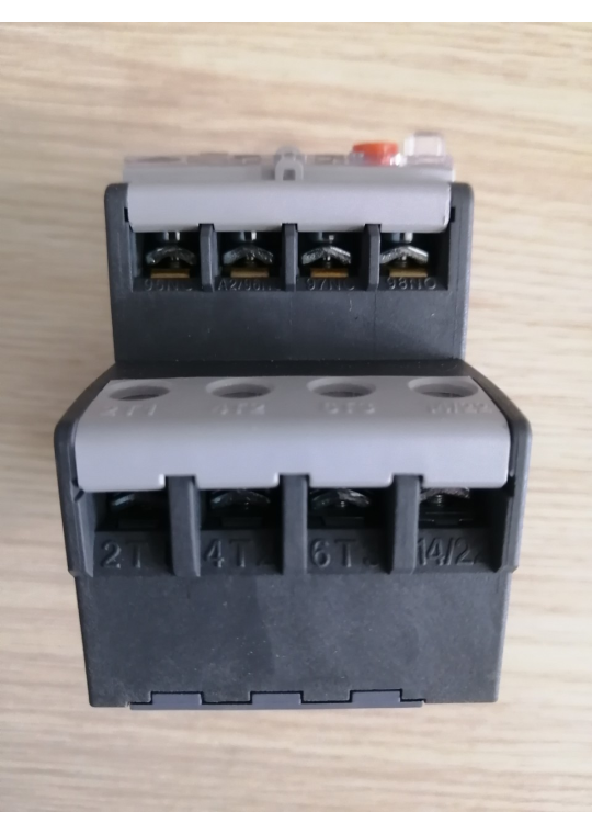 Rơ le nhiệt LS 3P 4-6A ( MT-12 )