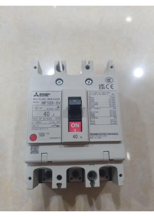 MCCB MITSUBISHI 3P 40A 30kA ( NF125-SV )