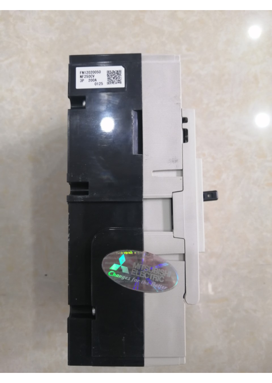 MCCB MITSUBISHI 3P 200A 25kA ( NF250-CV )