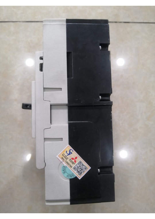 MCCB MITSUBISHI 3P 200A 36kA ( NF250-SV )