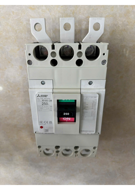 MCCB MITSUBISHI 3P 250A 36kA ( NF400-CW )