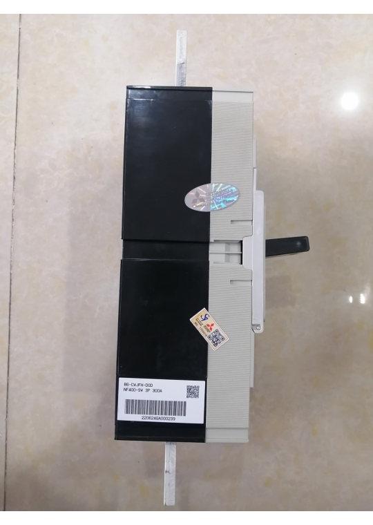 MCCB MITSUBISHI 3P 300A 45kA ( NF400-SW )