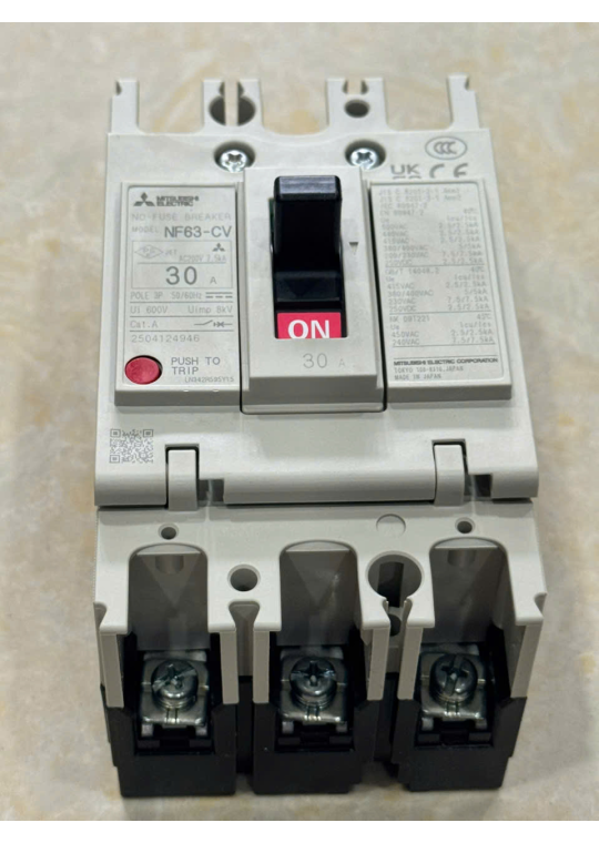 MCCB MITSUBISHI 3P 30A 5kA ( NF63-CV )