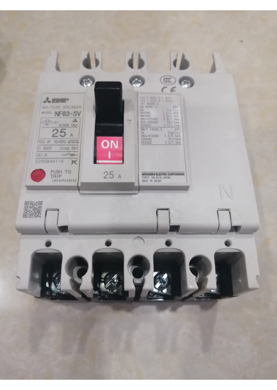 MCCB MITSUBISHI 4P 25A 7.5kA ( NF63-SV )