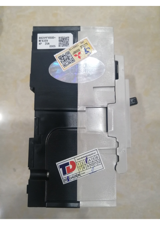 MCCB MITSUBISHI 4P 25A 7.5kA ( NF63-SV )