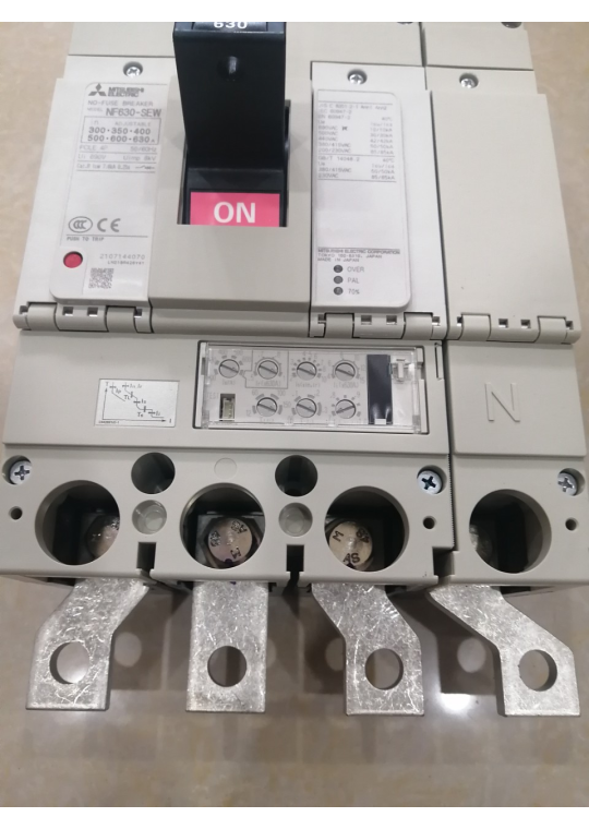 MCCB MITSUBISHI 4P 630A 50kA chỉnh dòng 0.5-1.0xIn ( NF630-SEW )