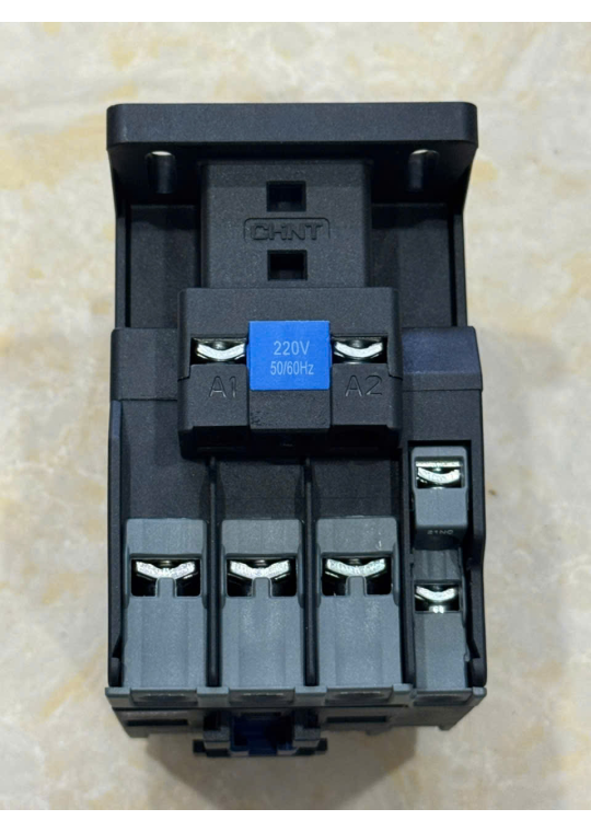 Contactor CHINT 3P 32A ( NXC-32 )