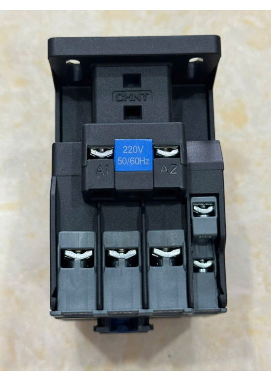 Contactor CHINT 3P 38A ( NXC-38 )