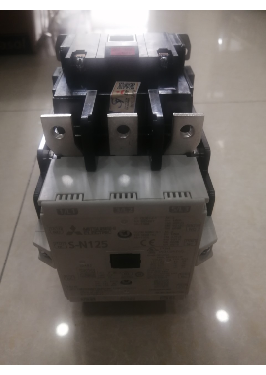 CONTACTOR MITSUBISHI 3P 120A ( S-N125 )