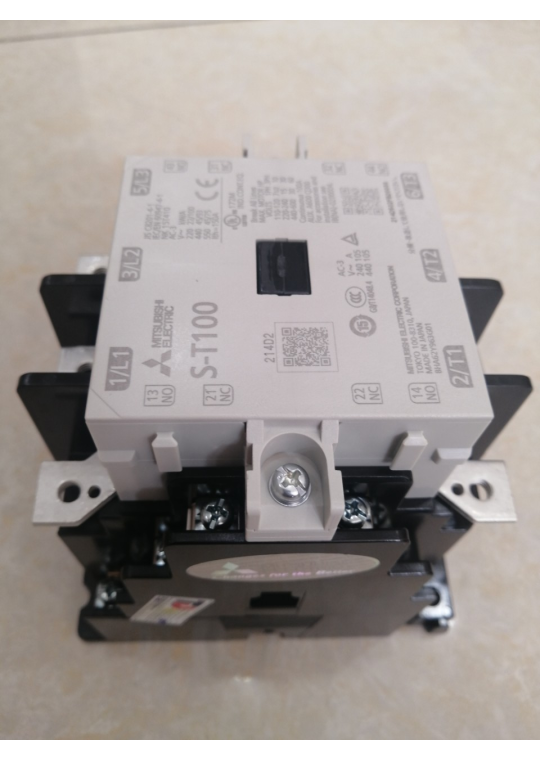 CONTACTOR MITSUBISHI 3P 105A ( S-T100 )