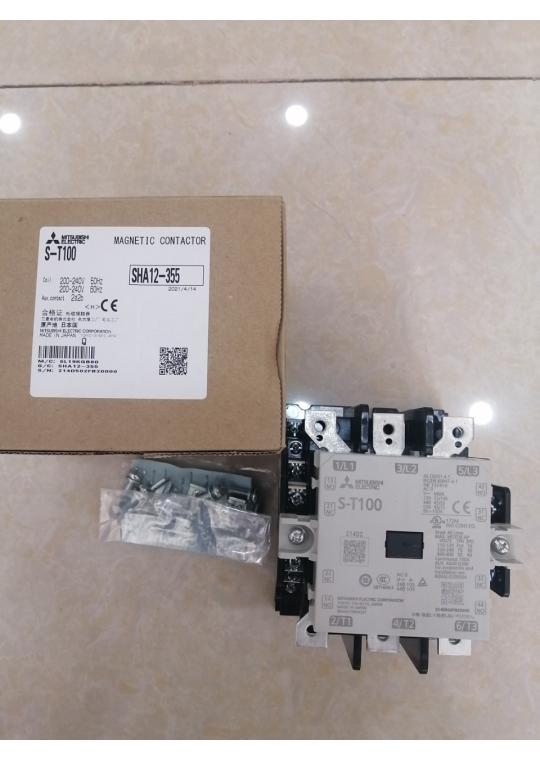 CONTACTOR MITSUBISHI 3P 105A ( S-T100 )