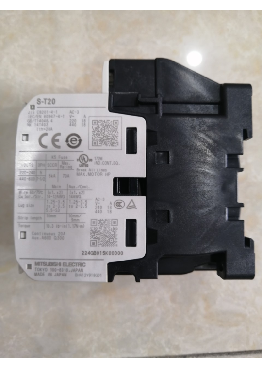 CONTACTOR MITSUBISHI 3P 18A ( S-T20 )