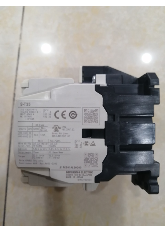 CONTACTOR MITSUBISHI 3P 40A ( S-T35 )