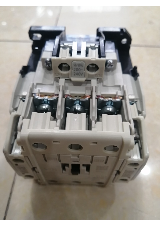 CONTACTOR MITSUBISHI 3P 40A ( S-T35 )