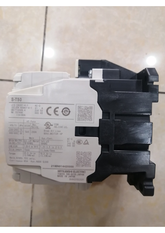 CONTACTOR MITSUBISHI 3P 50A ( S-T50 )
