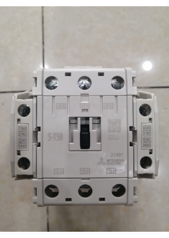 CONTACTOR MITSUBISHI 3P 50A ( S-T50 )
