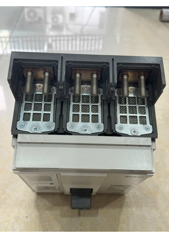 MCCB LS 3P 1250A 70kA chỉnh dòng điện tử 7 bước từ 0.4~1.0 x In ( TS1250H )