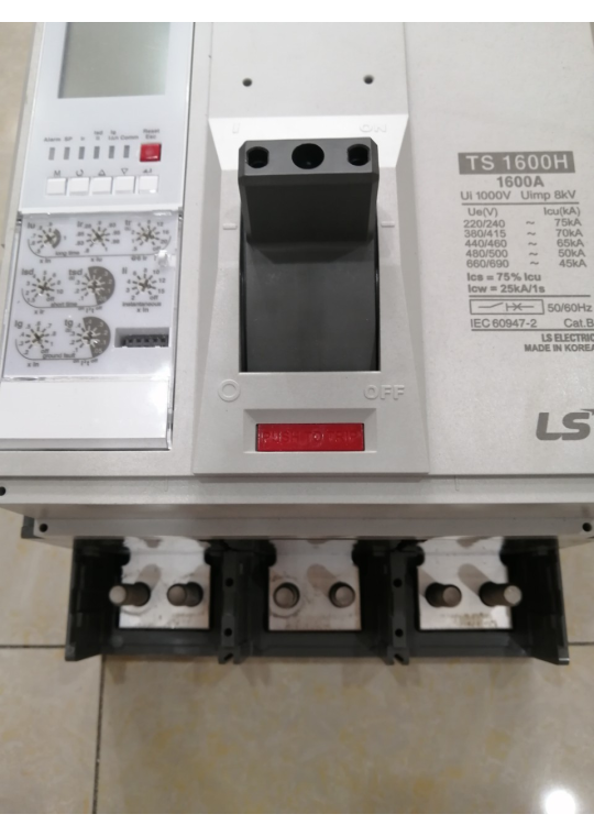 MCCB LS 3P 1600A 70kA chỉnh dòng điện tử 7 bước từ 0.4~1.0 x In ( TS1600H )