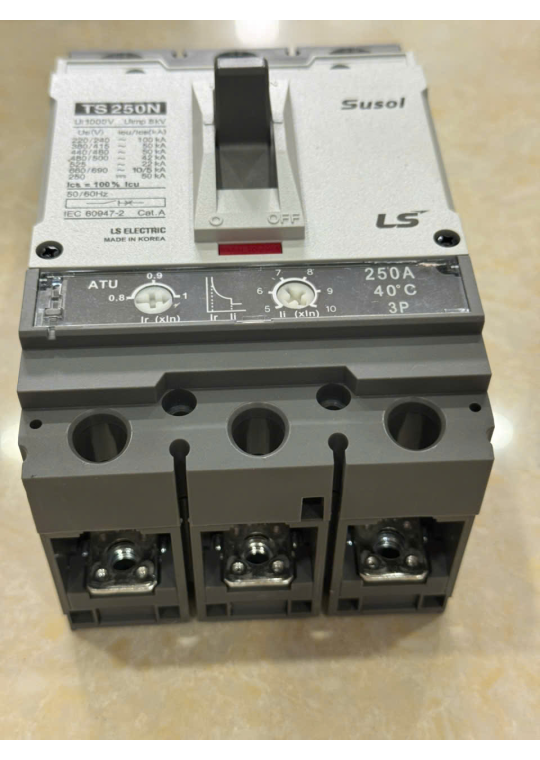 MCCB LS 3P 250A 50kA chỉnh dòng nhiệt 0.8->1.0 x In và dòng ngắn mạch 5->1.0 x In ( TS250N ATU250 )