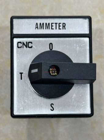 Chuyển mạch Ampe CNC 04 vị trí, size: 48x60 ( LW28-20 )