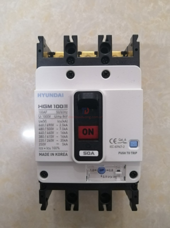 MCCB HYUNDAI 3P 50A 16kA ( HGM100E-F )