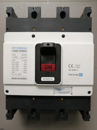 MCCB HYUNDAI 3P 630A 45kA ( HGM630E-F )