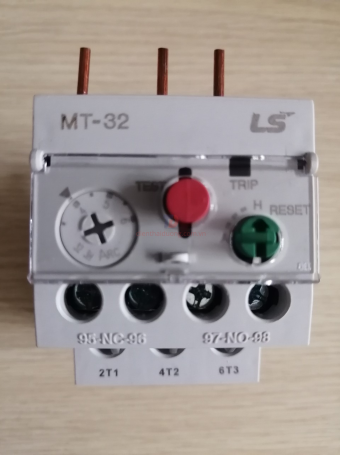 Rơ le nhiệt LS 3P 4-6A ( MT-32 )