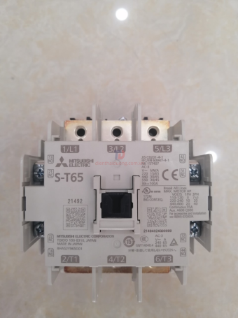CONTACTOR MITSUBISHI 3P 65A ( S-T65 )