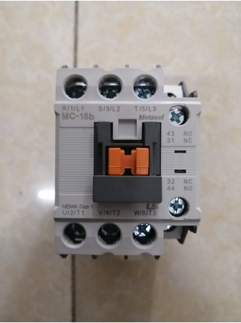 CONTACTOR LS 3P 18A ( MC-18b )