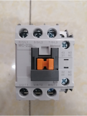 CONTACTOR LS 3P 22A ( MC-22b )