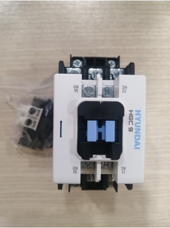 CONTACTOR HYUNDAI 3P 9A ( HGC9 )