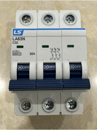 MCB LS 3P 32A 6kA ( LA63N )