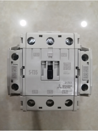 CONTACTOR MITSUBISHI 3P 40A ( S-T35 )